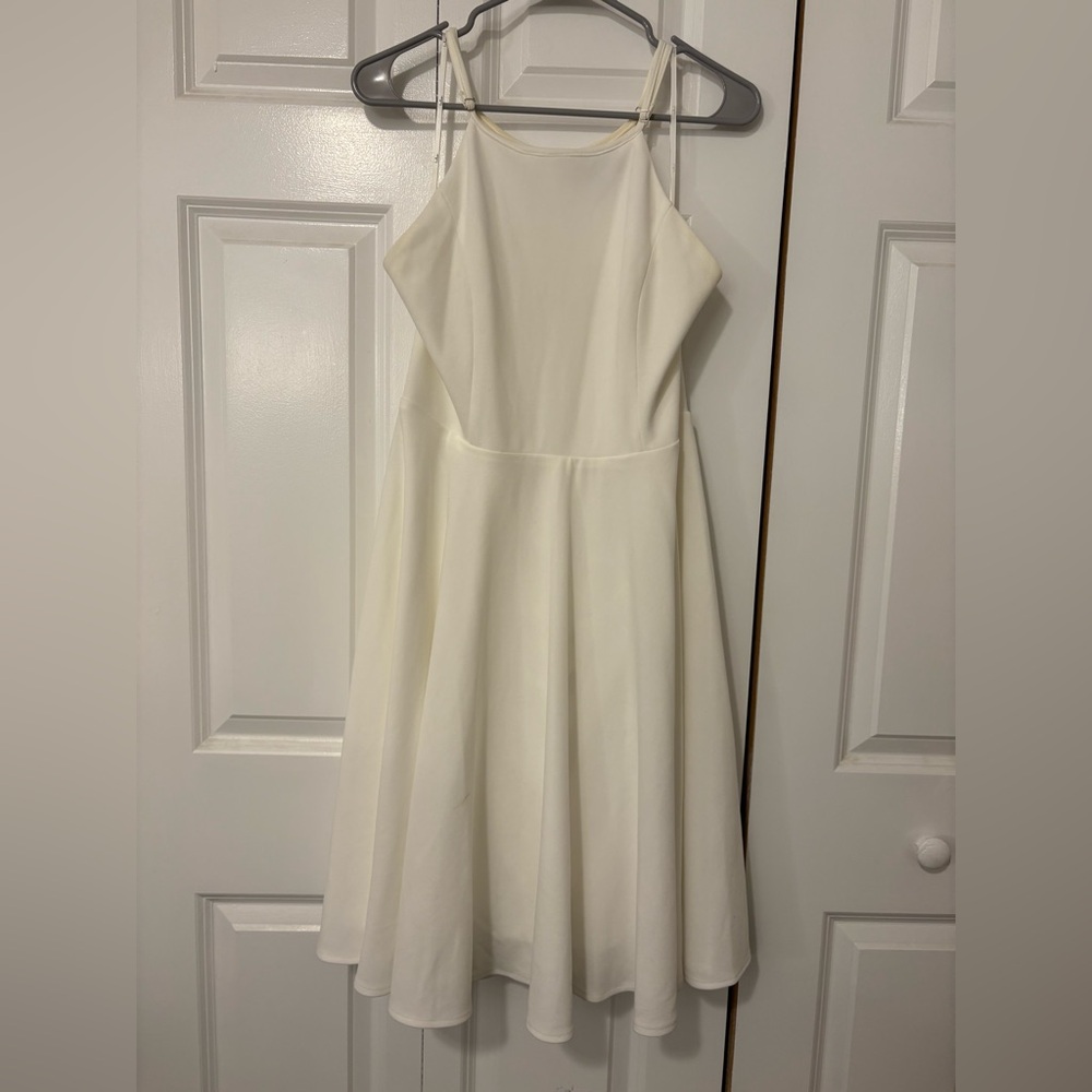 Lulu’s Highneck Skater Dress. White. Size XL.